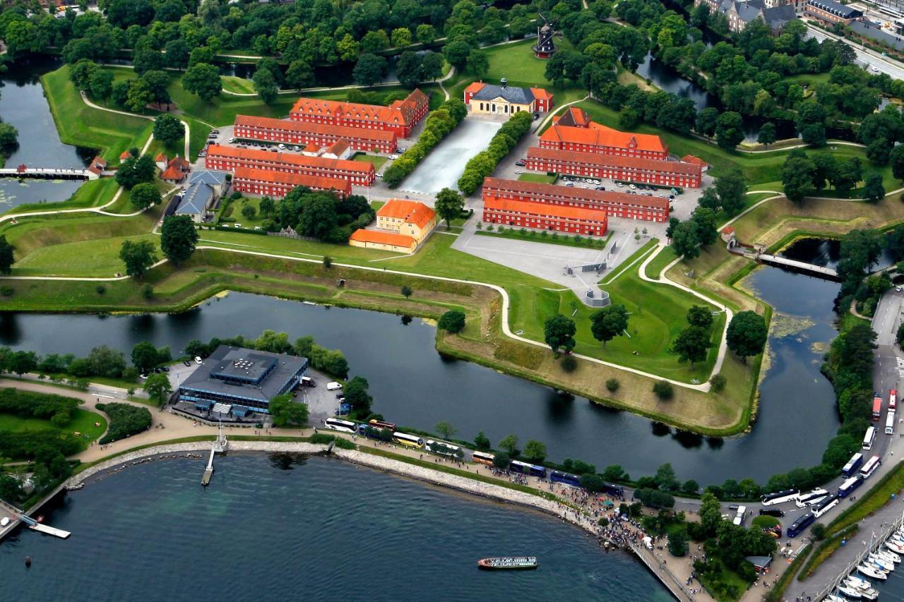Spacious Tivoli Gardens Apartment W 3 Bedrooms Copenhaga Exterior foto