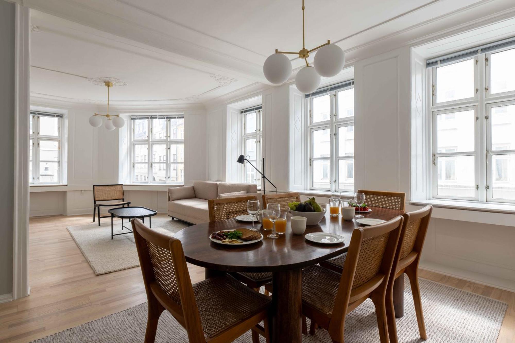 Spacious Tivoli Gardens Apartment W 3 Bedrooms Copenhaga Exterior foto