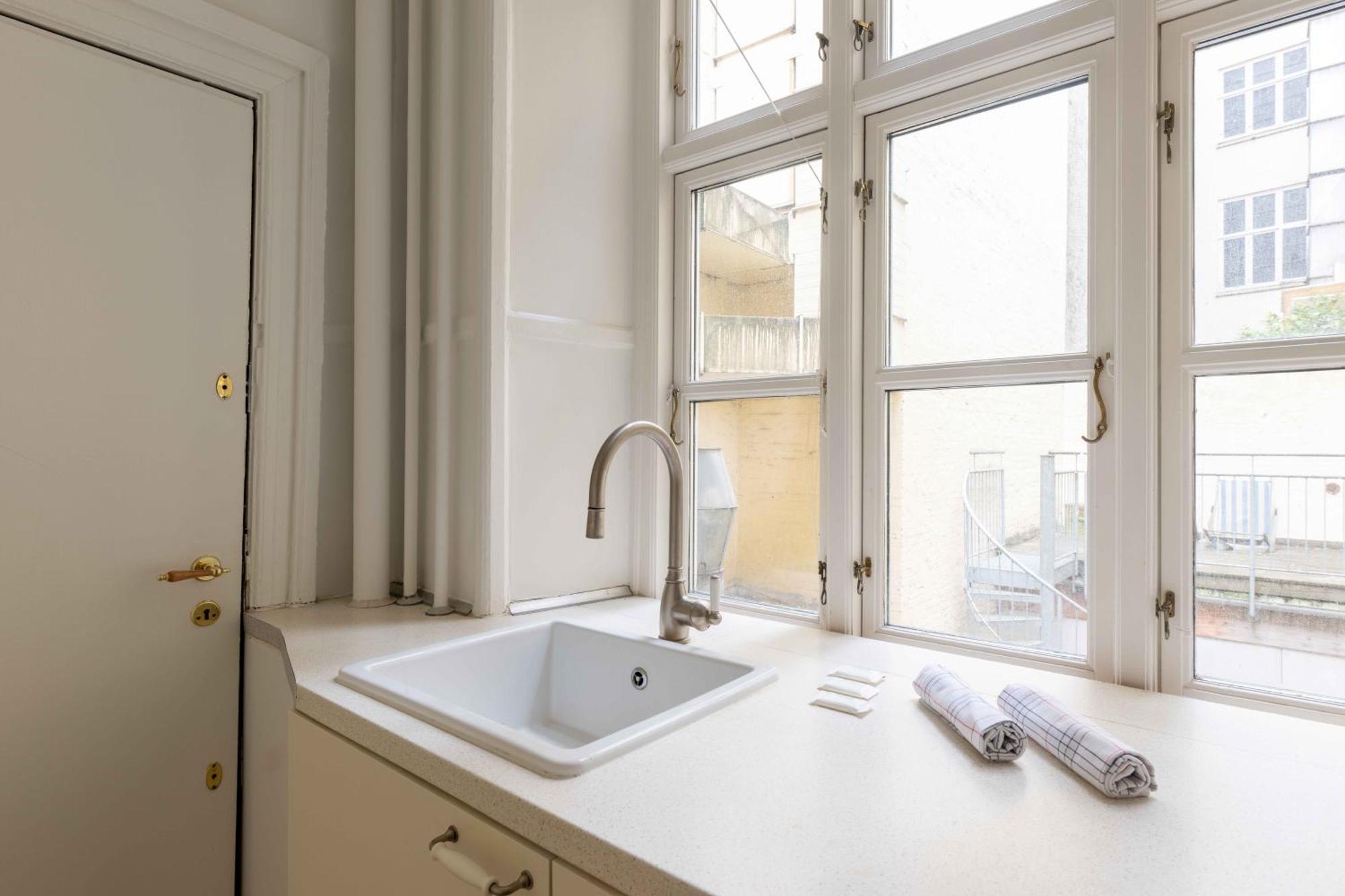 Spacious Tivoli Gardens Apartment W 3 Bedrooms Copenhaga Exterior foto